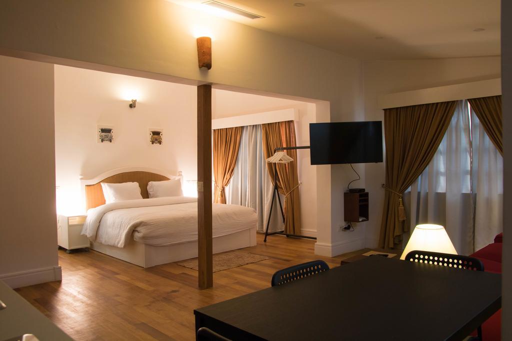 Olma Colonial Suites Akra Dış mekan fotoğraf